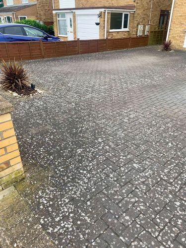 Lincoln-Roof-And-Drive-Cleaning-Driveways-8