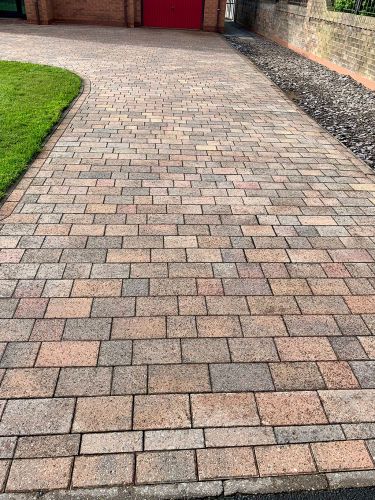 Parking-Space-Cleaning-Driveways-Lincoln-1