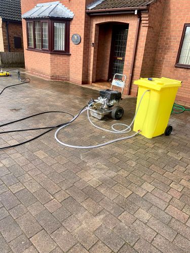 Parking-Space-Cleaning-Driveways-Lincoln-7